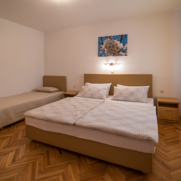 Bedrooms, Apartmani Marija&Anton Dujmović, Villa Marina&Apartments Dujmovic Malinska